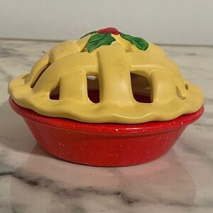 Carolina Designs 2 Piece Ceramic Pie Dish 5” Taiwan